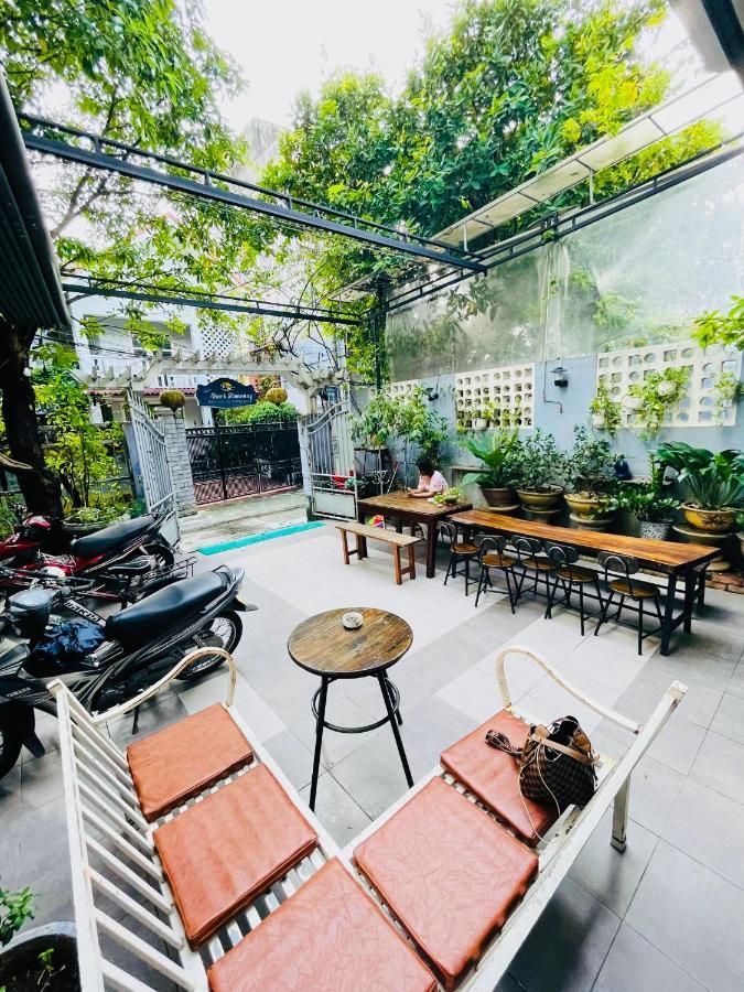 Shark Hostel Hue Εξωτερικό φωτογραφία
